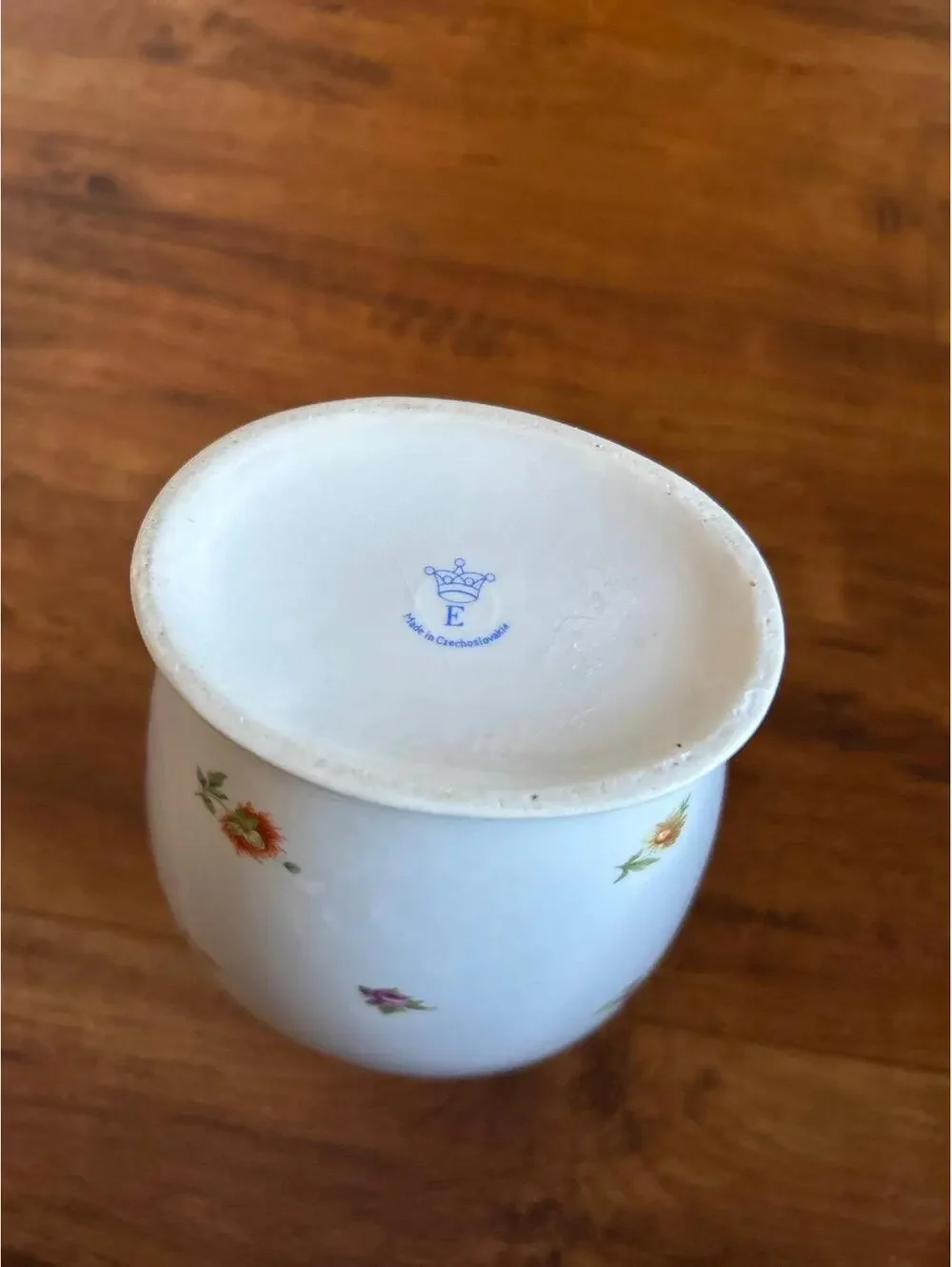 Antique Eichwald Porcelain Stove Factory Bloch Vase small flower pattern Czech